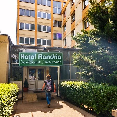 Hostel Flandria Budapest Bagian luar foto